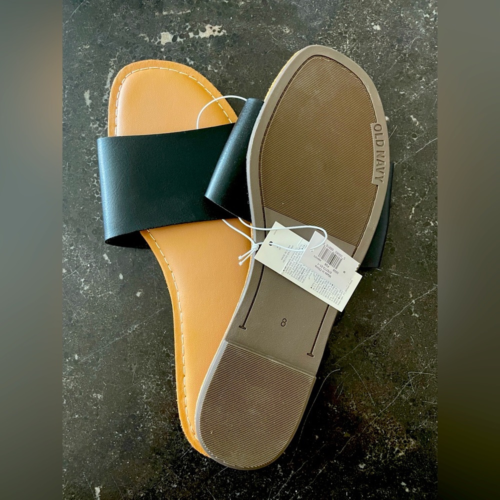 Old Navy Black Sandals / SZ 8